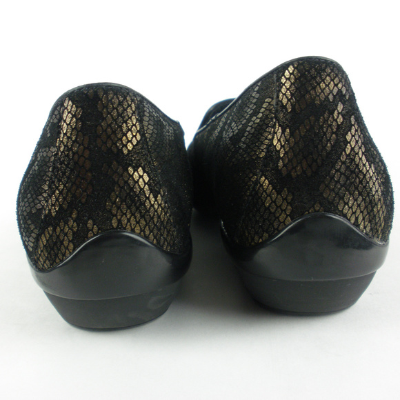 Dansko "Olivia" Snakeskin Pattern Flat Loafer Comfort Shoes - Picture 2 of 8